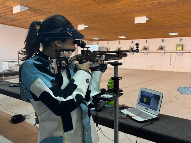 Lola S�nchez entren� con la Selecci�n Argentina de tiro